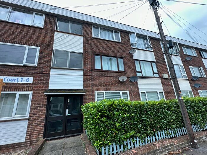 1 Bedroom Apartment To Rent In Belvedere Court, Upper Bridge Road, Chelmsford, CM2