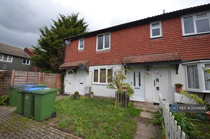 1 Bedroom Maisonette To Rent In Celandine Drive, London, SE28