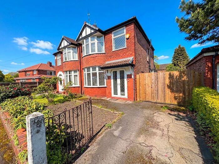 3 Bedroom Semi Detached House For Sale In Briarlands Avenue, Sale, M33