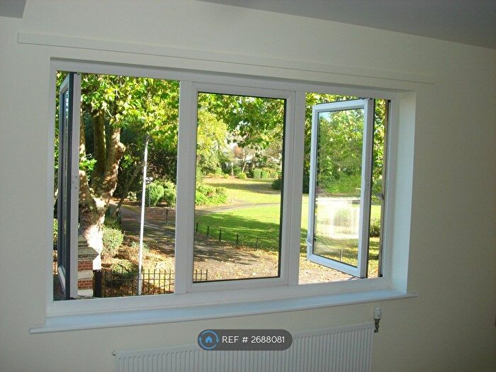 2 Bedroom Flat To Rent In Burns House, Harrow, HA3