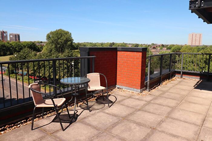 1 Bedroom Apartment To Rent In Clement Street, Birmingham, B1