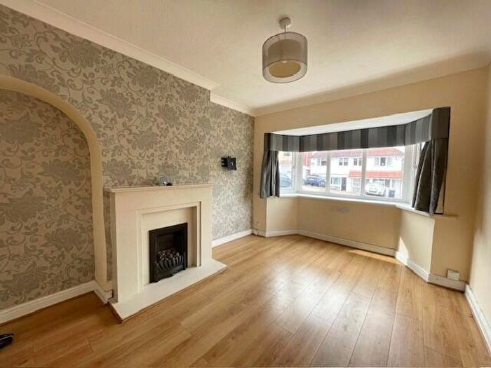 3 Bedroom House To Rent In Holmesfield Road, Great Barr, B42