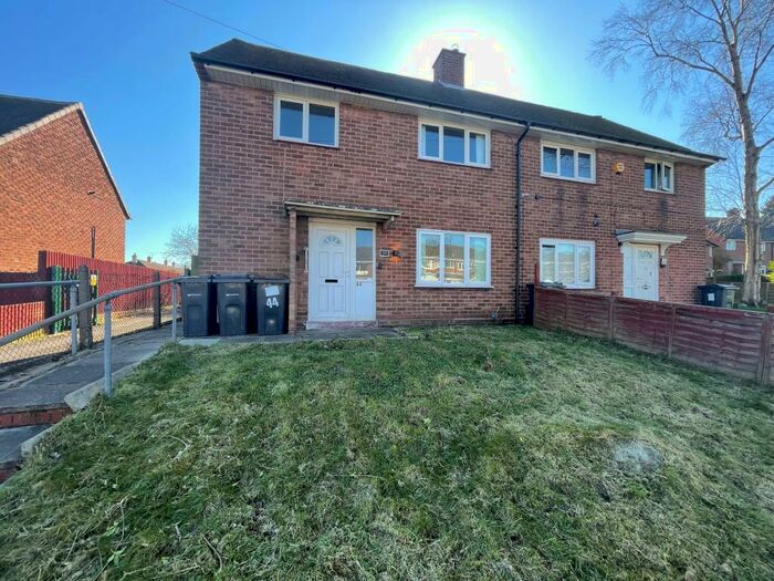 3 Bedroom Semi-Detached House To Rent In Kitwell Lane, Bartley Green, B32