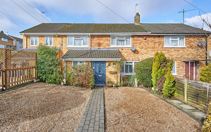 3 Bedroom Terraced House For Sale In Parkfield, Markyate, St. Albans, Hertfordshire, AL3