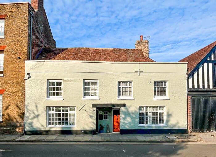 3 Bedroom Terraced House For Sale In New Street, Sandwich, CT13