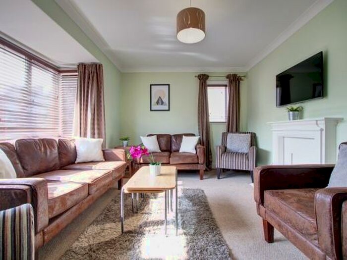 5 Bedroom Terraced House To Rent In Union Road, Exeter, EX4