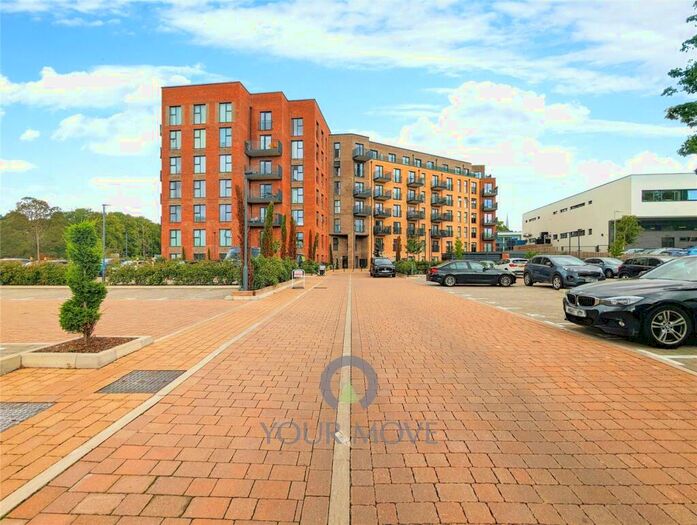 2 Bedroom Flat To Rent In Dacorum Way, Hemel Hempstead, Hertfordshire, HP1