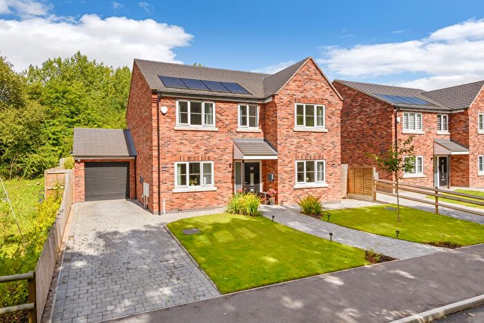 4 Bedroom Detached House For Sale In Mossey Green, Ketley Bank, TF2
