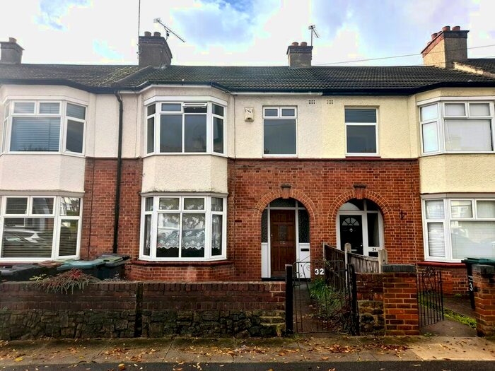 3 Bedroom Terraced House To Rent In Coulton Avenue, Gravesend, DA11