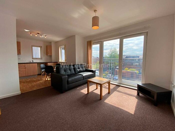 1 Bedroom Apartment To Rent In Cavendish Road, West Didsbury, M20