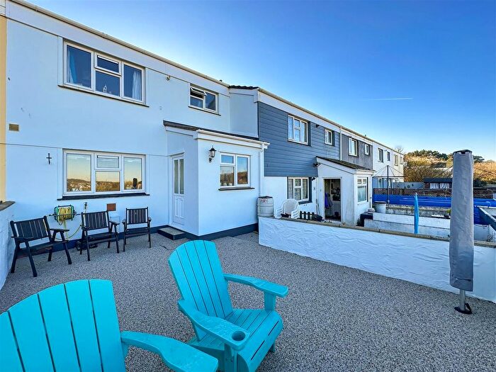 3 Bedroom Terraced House For Sale In Lowenek Close, Falmouth, TR11