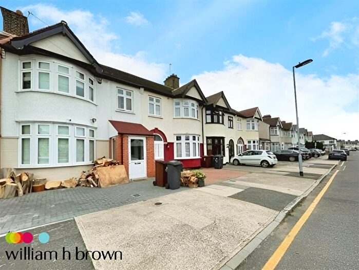 3 Bedroom Terraced House To Rent In Wilmington Gardens, Barking, IG11