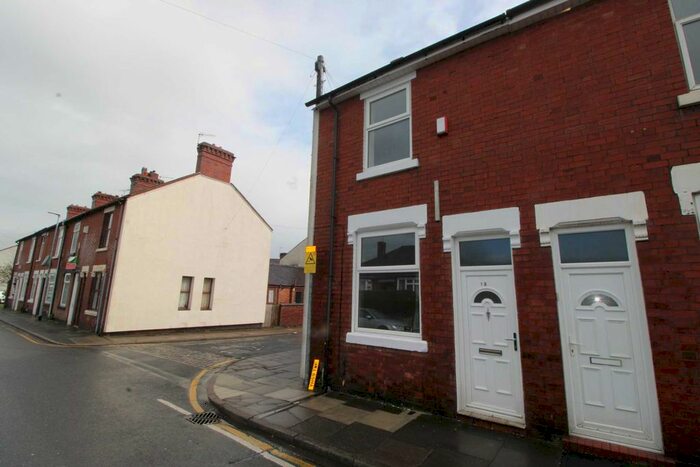 2 Bedroom End Of Terrace House To Rent In Summerbank Road, Tunstall, ST6