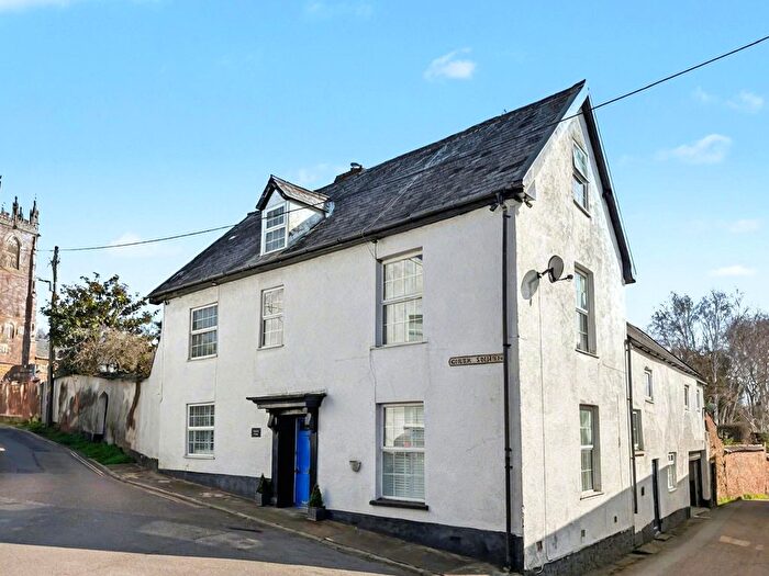 7 Bedroom Detached House For Sale In Queen Square, Cullompton, Devon, EX15