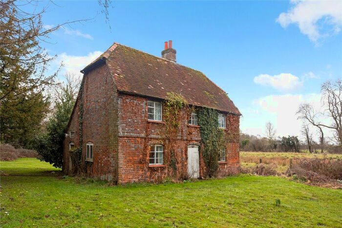 2 Bedroom Detached House For Sale In Nethercote Lane, Lewknor, Watlington, Oxfordshire, OX49