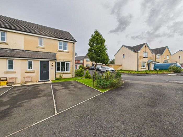 3 Bedroom Semi-Detached House For Sale In Erwau'r Garn, Ffos Las, Kidwelly, SA17