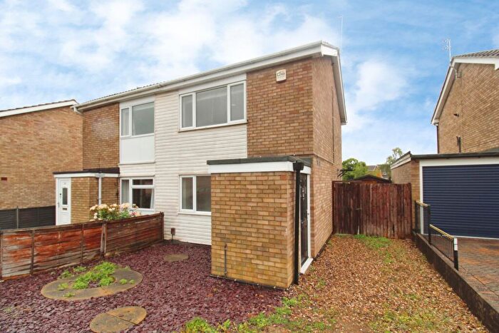 2 Bedroom Semi-Detached House To Rent In Culworth Drive, Wigston, LE18