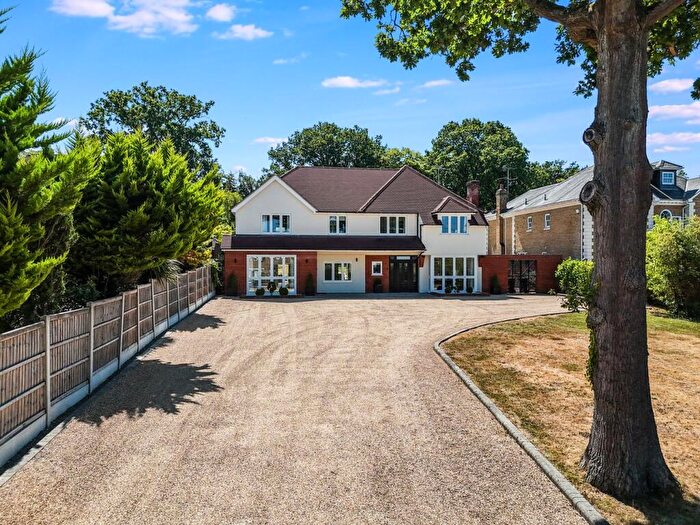 6 Bedroom Detached House For Sale In Norsey Road, Billericay, CM11