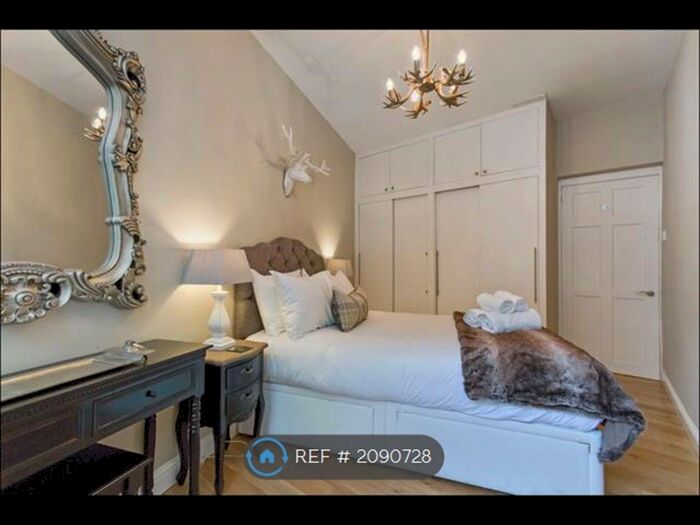 1 Bedroom Flat To Rent In Lady Wynd, Edinburgh, EH1