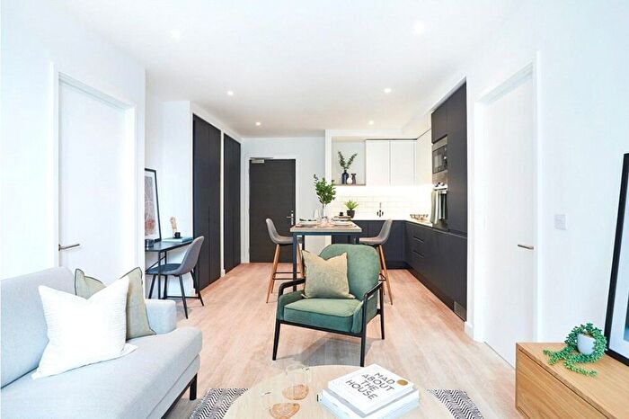 1 Bedroom Flat To Rent In Hanover Street, London, W1S