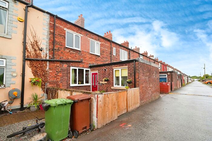 3 Bedroom Terraced House For Sale In Long Row, New Sharlston, Wakefield, WF4