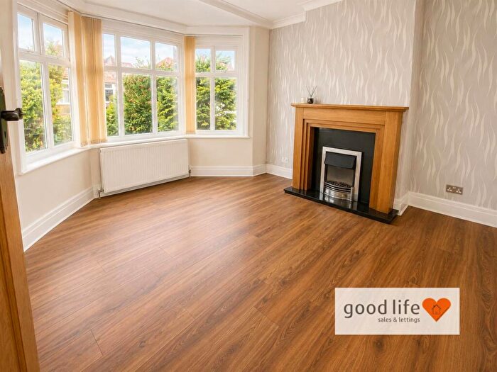 2 Bedroom Semi-Detached Bungalow For Sale In Winalot Avenue, Grangetown, Sunderland, SR2