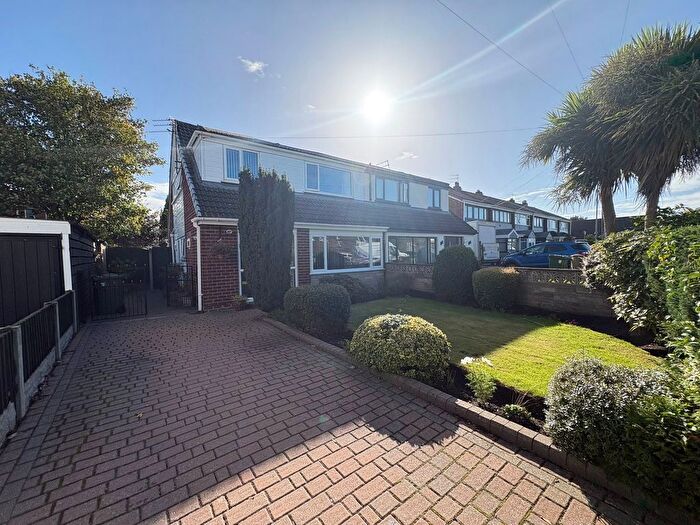 3 Bedroom Semi-Detached House For Sale In Waddicar Lane, Melling, L31