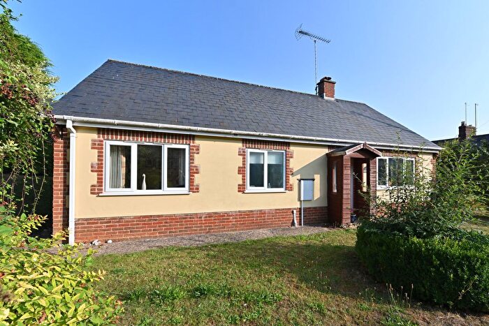 4 Bedroom Detached Bungalow For Sale In Deutzia, Salisbury, SP5