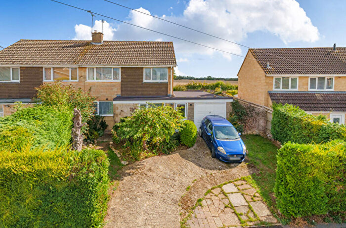 3 Bedroom Semi-Detached House For Sale In Aldsworth Close, Fairford, Gloucestershire, GL7
