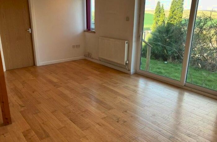 2 Bedroom Flat For Sale In Coombe Rise, Saltdean, Brighton, BN2