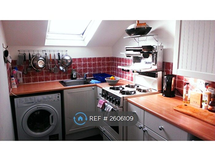 1 Bedroom Flat To Rent In Lordship Park, London, N16