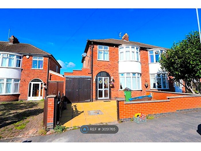 3 Bedroom Semi Detached House To Rent In Park Drive, Leicester, LE3