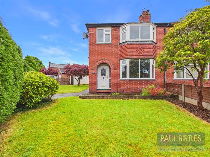 3 Bedroom Semi-Detached House For Sale In Laburnum Road, Davyhulme, Trafford, M41