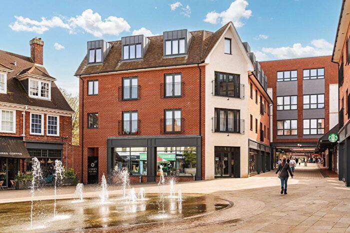 2 Bedroom Apartment For Sale In Leys Avenue, Letchworth Garden City, SG6