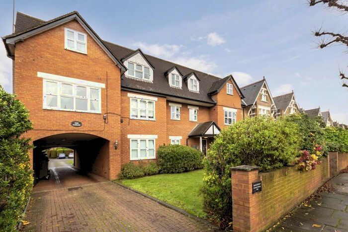 1 Bedroom Flat To Rent In Waldeck Road, London, W13