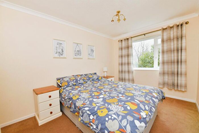 2 Bedroom Flat For Sale In Cressbrook Drive, Plymouth, PL6