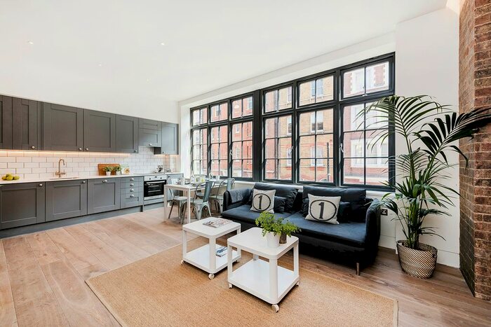 2 Bedroom Flat To Rent In Great Titchfield Street, London, W1W