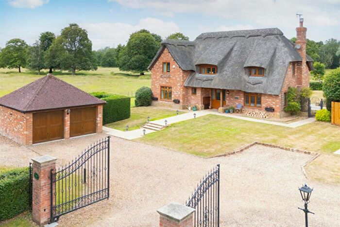 4 Bedroom Detached House For Sale In Clay Coton Road, Stanford On Avon, Northamptonshire, NN6
