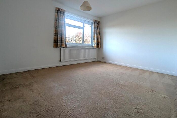 2 Bedroom End Of Terrace House To Rent In North Baddesley Mortimer Way Unfurnished, SO52