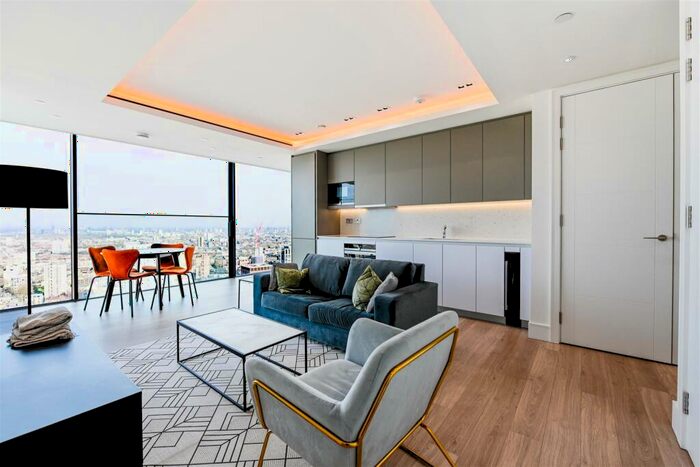 2 Bedroom Apartment To Rent In Carrara Tower. Bollinder Place, London, EC1V
