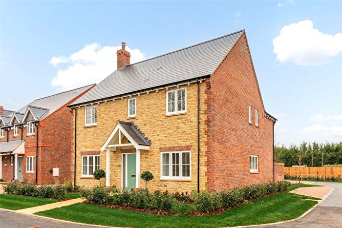4 Bedroom Detached House For Sale In Brogan Place, Dinton, Aylesbury, Buckinghamshire, HP17
