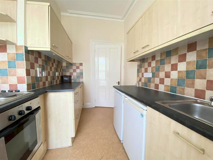 1 Bedroom Flat To Rent In Flat, Grisedale, Bridge Road, Torquay, TQ2