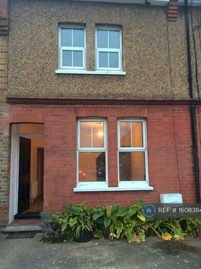 2 Bedroom Terraced House To Rent In High Street, Northwood, HA6