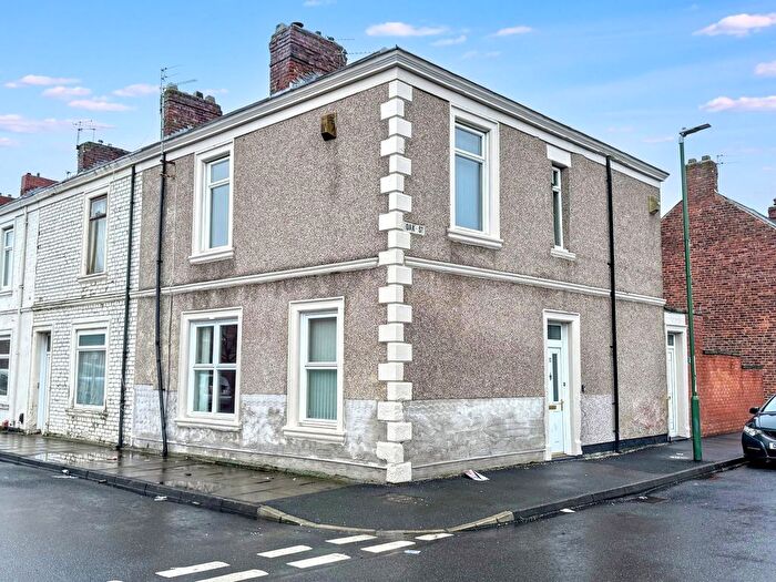 2 Bedroom Flat For Sale In Oak Street, Jarrow, NE32