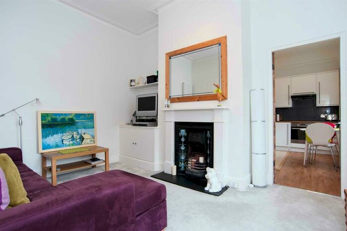 1 Bedroom Flat To Rent In Huddleston Road, Tufnell Park, N7