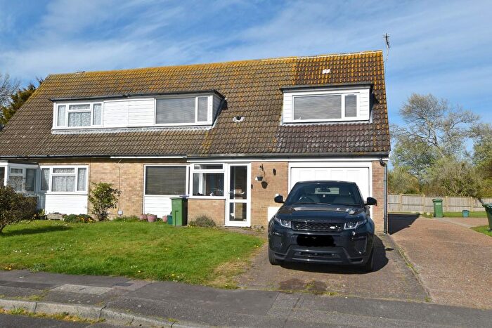4 Bedroom Semi Detached House For Sale In Tartane Lane, Romney Marsh, Dymchurch, TN29