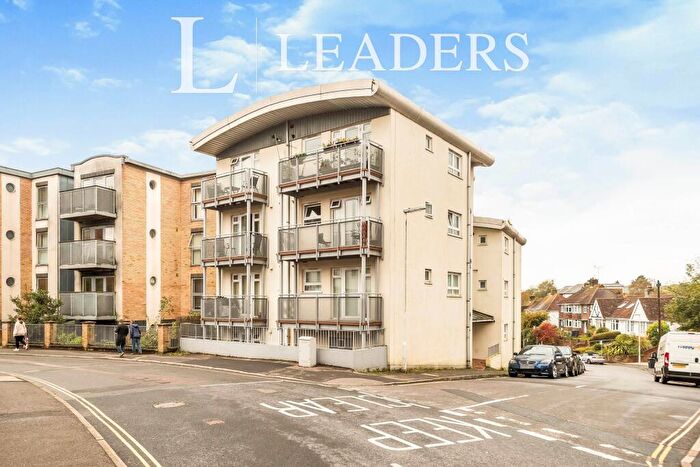 2 Bedroom Flat To Rent In Brookland House, Dallaway Gardens, East Grinstead, RH19