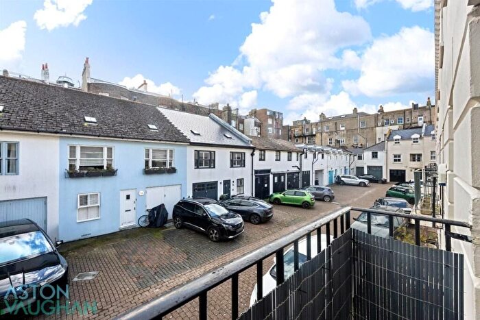 3 Bedroom Mews For Sale In Eastern Terrace Mews, Brighton, BN2