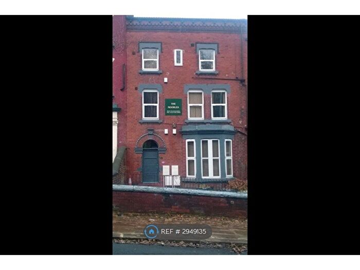 4 Bedroom Flat To Rent In Woodsley Road, Leeds, LS2