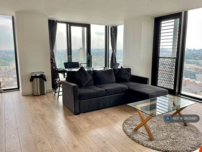 2 Bedroom Flat To Rent In Stratosphere Tower, London, E15